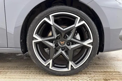 DC25YXZ CUPRA Leon 1.5 eTSI 150 V2 5dr DSG Thumbnail #6