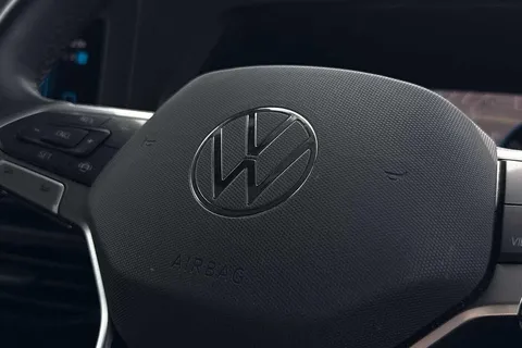 DG75BWJ Volkswagen Caddy 2.0 TDI 102PS Commerce Pro Van [Tech Pack] Thumbnail #39