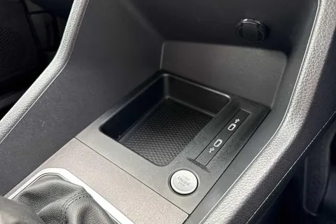 DG75BWJ Volkswagen Caddy 2.0 TDI 102PS Commerce Pro Van [Tech Pack] Thumbnail #42