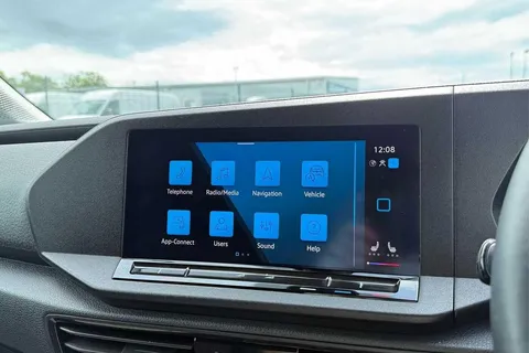 DG75BWJ Volkswagen Caddy 2.0 TDI 102PS Commerce Pro Van [Tech Pack] Thumbnail #49