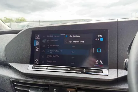 DG75BWJ Volkswagen Caddy 2.0 TDI 102PS Commerce Pro Van [Tech Pack] Thumbnail #51