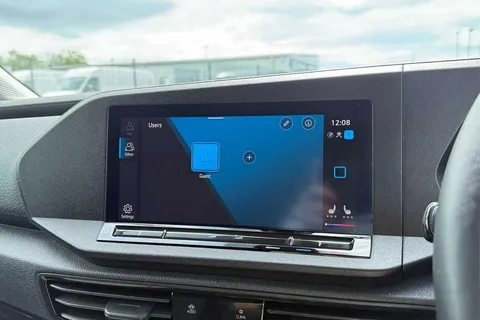 DG75BWJ Volkswagen Caddy 2.0 TDI 102PS Commerce Pro Van [Tech Pack] Thumbnail #56