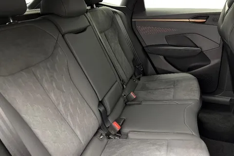 KM75WCX CUPRA Terramar 1.5 eTSI V2 DSG Euro 6 (s/s) 5dr Thumbnail #12