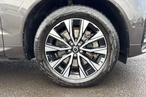 RV74FKE Volvo Xc60 2.0 B5 MHEV Plus Auto AWD Euro 6 (s/s) 5dr Thumbnail #10