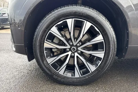 RV74FKE Volvo Xc60 2.0 B5 MHEV Plus Auto AWD Euro 6 (s/s) 5dr Thumbnail #12