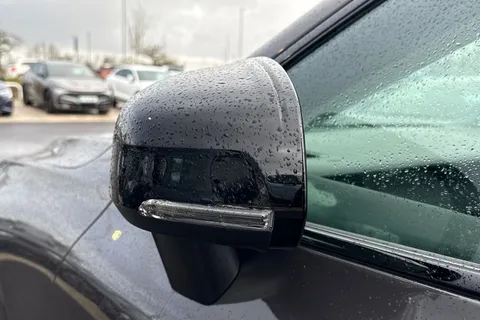 RV74FKE Volvo Xc60 2.0 B5 MHEV Plus Auto AWD Euro 6 (s/s) 5dr Thumbnail #28