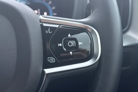 RV74FKE Volvo Xc60 2.0 B5 MHEV Plus Auto AWD Euro 6 (s/s) 5dr Thumbnail #35