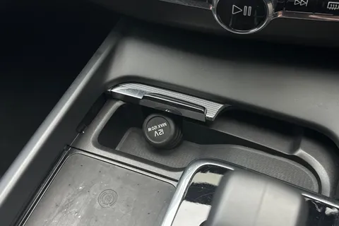 RV74FKE Volvo Xc60 2.0 B5 MHEV Plus Auto AWD Euro 6 (s/s) 5dr Thumbnail #37