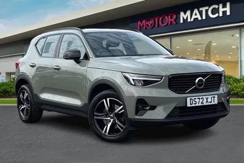 DS72XJT Volvo Xc40 2.0 B3 MHEV Plus Dark DCT Auto Euro 6 (s/s) 5dr Thumbnail #2