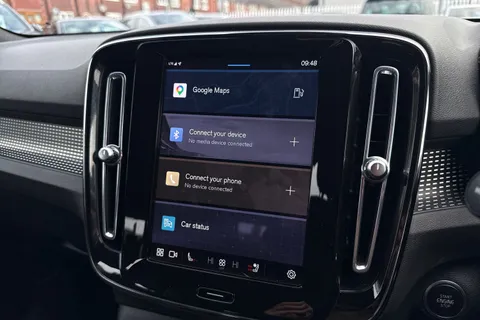 DS72XJT Volvo Xc40 2.0 B3 MHEV Plus Dark DCT Auto Euro 6 (s/s) 5dr Thumbnail #31