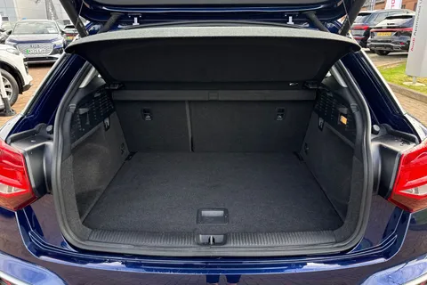 BV23UZO Audi Q2 Sport 30 TFSI 110 PS 6-speed Thumbnail #7