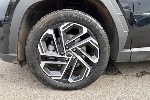 DY74TRZ Hyundai Tucson 1.6 T-GDi 13.8kWh Ultimate Auto 4WD Euro 6 (s/s) 5dr Thumbnail #13