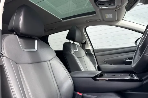 DY74TRZ Hyundai Tucson 1.6 T-GDi 13.8kWh Ultimate Auto 4WD Euro 6 (s/s) 5dr Thumbnail #25