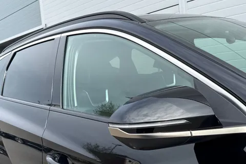 DY74TRZ Hyundai Tucson 1.6 T-GDi 13.8kWh Ultimate Auto 4WD Euro 6 (s/s) 5dr Thumbnail #27