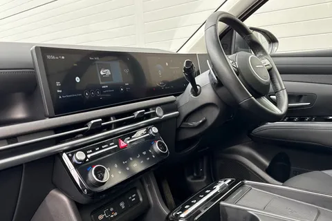 DY74TRZ Hyundai Tucson 1.6 T-GDi 13.8kWh Ultimate Auto 4WD Euro 6 (s/s) 5dr Thumbnail #34