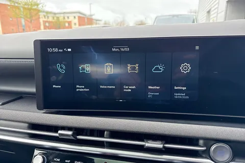 DY74TRZ Hyundai Tucson 1.6 T-GDi 13.8kWh Ultimate Auto 4WD Euro 6 (s/s) 5dr Thumbnail #45