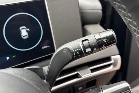 DY74TRZ Hyundai Tucson 1.6 T-GDi 13.8kWh Ultimate Auto 4WD Euro 6 (s/s) 5dr Thumbnail #59