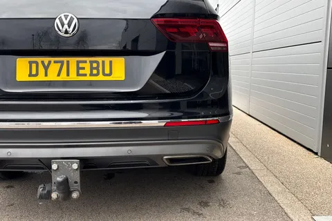 31 of 64 for Volkswagen Tiguan Allspace 2.0 TDI SEL Euro 6 (s/s) 5dr