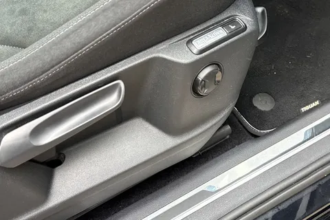 39 of 64 for Volkswagen Tiguan Allspace 2.0 TDI SEL Euro 6 (s/s) 5dr