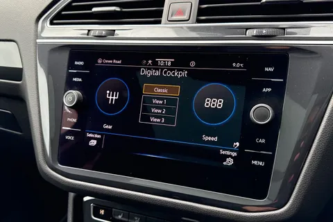 53 of 64 for Volkswagen Tiguan Allspace 2.0 TDI SEL Euro 6 (s/s) 5dr