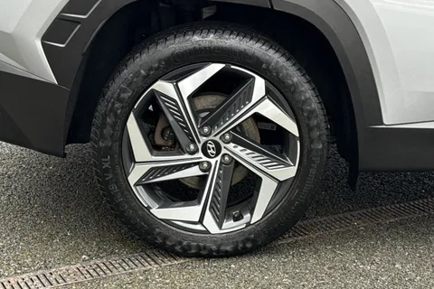 SB23DZO Hyundai Tucson 1.6 T-GDi MHEV Ultimate DCT 4WD Euro 6 (s/s) 5dr Thumbnail #12