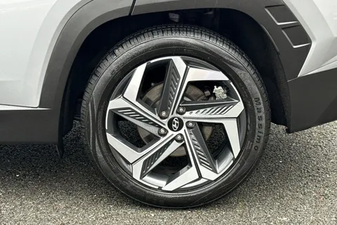 SB23DZO Hyundai Tucson 1.6 T-GDi MHEV Ultimate DCT 4WD Euro 6 (s/s) 5dr Thumbnail #13