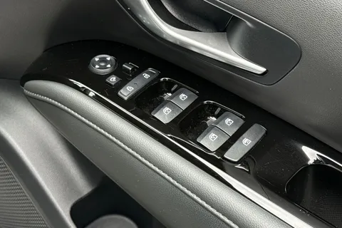 SB23DZO Hyundai Tucson 1.6 T-GDi MHEV Ultimate DCT 4WD Euro 6 (s/s) 5dr Thumbnail #22