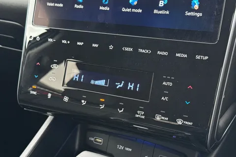 SB23DZO Hyundai Tucson 1.6 T-GDi MHEV Ultimate DCT 4WD Euro 6 (s/s) 5dr Thumbnail #23