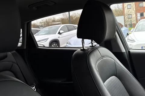 DX71WLL Hyundai Kona 64kWh Premium SE Auto 5dr (7kW Charger) Thumbnail #38