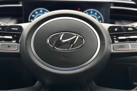 SB23DZO Hyundai Tucson 1.6 T-GDi MHEV Ultimate DCT 4WD Euro 6 (s/s) 5dr Thumbnail #40