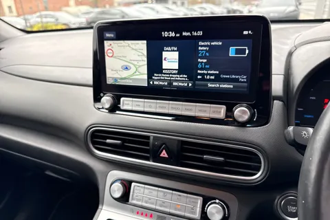 DX71WLL Hyundai Kona 64kWh Premium SE Auto 5dr (7kW Charger) Thumbnail #44