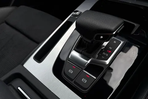 BT73XXC Audi Q5 S line 40 TDI quattro 204 PS S tronic Thumbnail #24