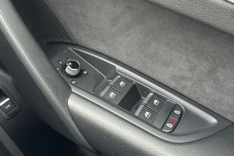 BT73XXC Audi Q5 S line 40 TDI quattro 204 PS S tronic Thumbnail #45