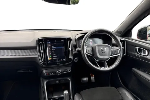 KJ69OJG Volvo Xc40 2.0 D3 R-Design Pro Auto Euro 6 (s/s) 5dr Thumbnail #19