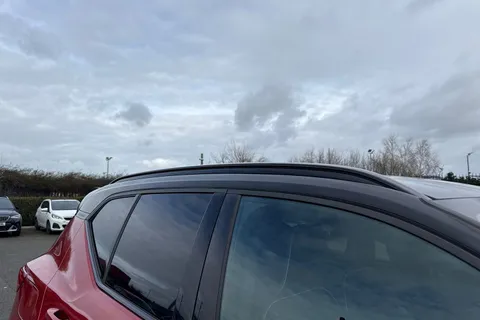 KJ69OJG Volvo Xc40 2.0 D3 R-Design Pro Auto Euro 6 (s/s) 5dr Thumbnail #30