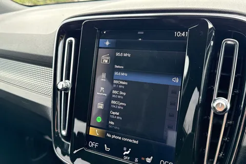 KJ69OJG Volvo Xc40 2.0 D3 R-Design Pro Auto Euro 6 (s/s) 5dr Thumbnail #45