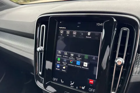 KJ69OJG Volvo Xc40 2.0 D3 R-Design Pro Auto Euro 6 (s/s) 5dr Thumbnail #46