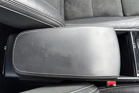 KJ69OJG Volvo Xc40 2.0 D3 R-Design Pro Auto Euro 6 (s/s) 5dr Thumbnail #58