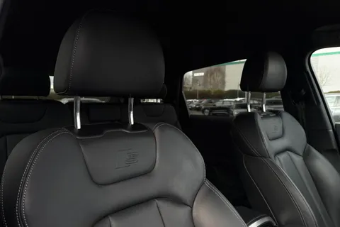 24 of 66 for Audi Q7 MY23.5 S line 50 TDI quattro 286 PS tiptronic