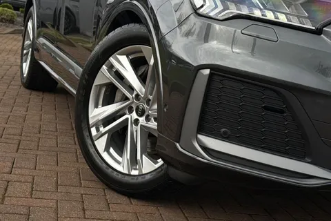26 of 66 for Audi Q7 MY23.5 S line 50 TDI quattro 286 PS tiptronic