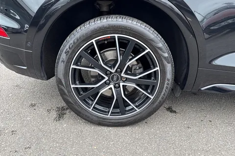 DF24JUK Audi Q5 Black Edition 40 TDI quattro 204 PS S tronic Thumbnail #14