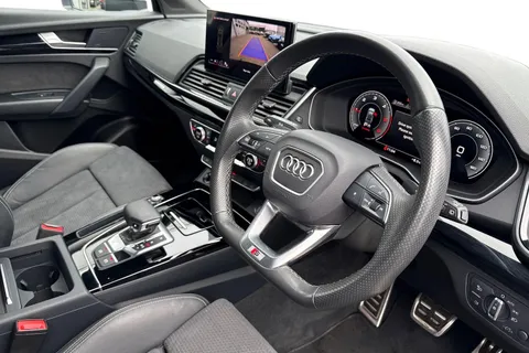 DF24JUK Audi Q5 Black Edition 40 TDI quattro 204 PS S tronic Thumbnail #15