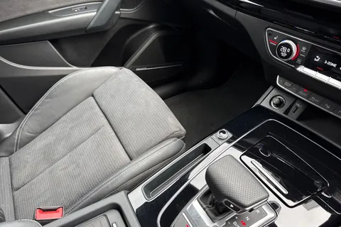 DF24JUK Audi Q5 Black Edition 40 TDI quattro 204 PS S tronic Thumbnail #21