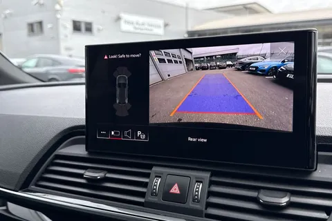 DF24JUK Audi Q5 Black Edition 40 TDI quattro 204 PS S tronic Thumbnail #33