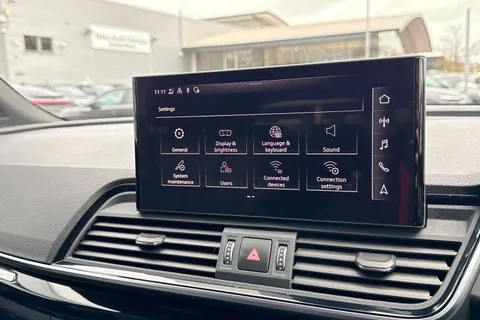 DF24JUK Audi Q5 Black Edition 40 TDI quattro 204 PS S tronic Thumbnail #48