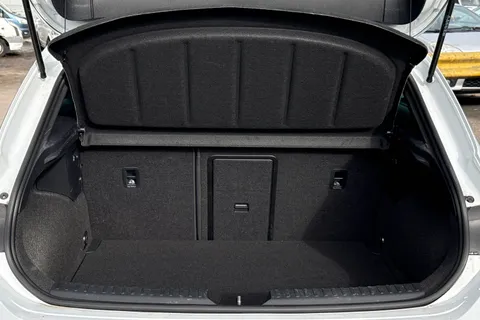 7 of 43 for CUPRA Leon 1.5 TSI V2 Euro 6 (s/s) 5dr