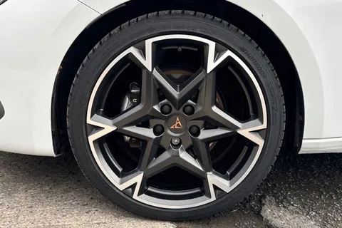 11 of 43 for CUPRA Leon 1.5 TSI V2 Euro 6 (s/s) 5dr