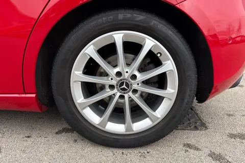 DG68RYX Mercedes-Benz A Class 1.3 A200 Sport (Premium) 7G-DCT Euro 6 (s/s) 5dr Thumbnail #14