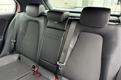 DG68RYX Mercedes-Benz A Class 1.3 A200 Sport (Premium) 7G-DCT Euro 6 (s/s) 5dr Thumbnail #20