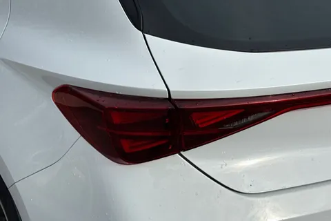 28 of 43 for CUPRA Leon 1.5 TSI V2 Euro 6 (s/s) 5dr